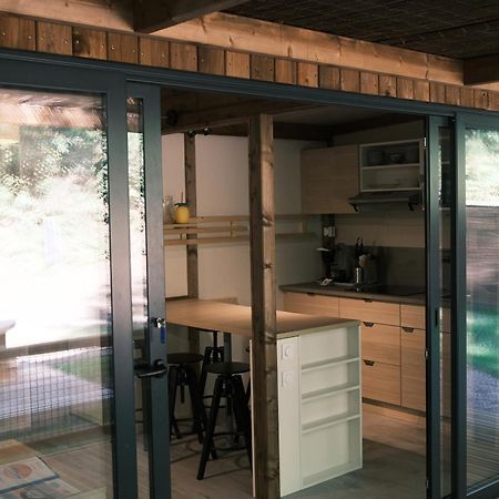 Lodge Avec Spa Privatif - Foret Et Lac Liginiac Luaran gambar