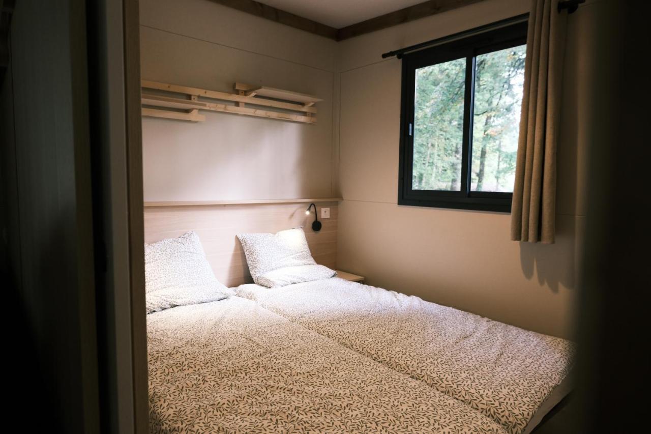 Lodge Avec Spa Privatif - Foret Et Lac Liginiac Luaran gambar