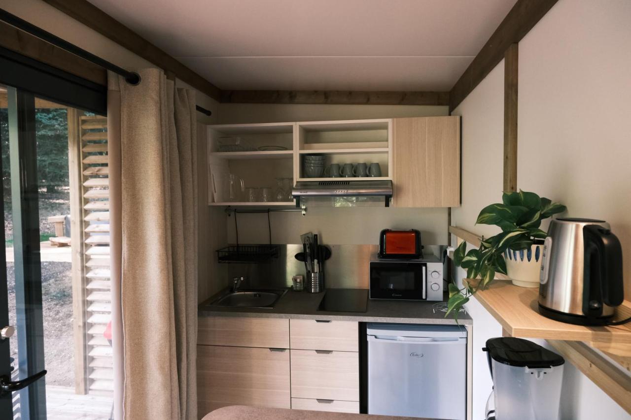 Lodge Avec Spa Privatif - Foret Et Lac Liginiac Luaran gambar