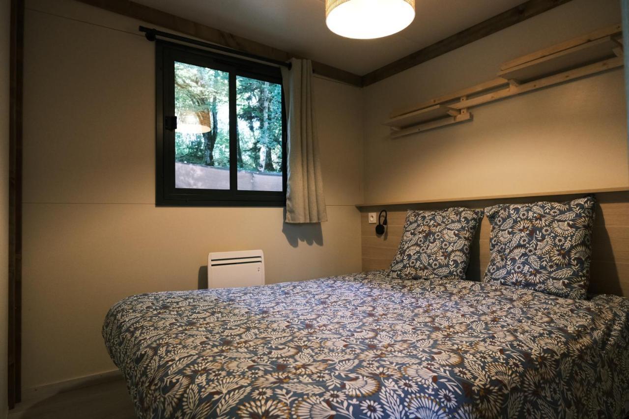 Lodge Avec Spa Privatif - Foret Et Lac Liginiac Luaran gambar