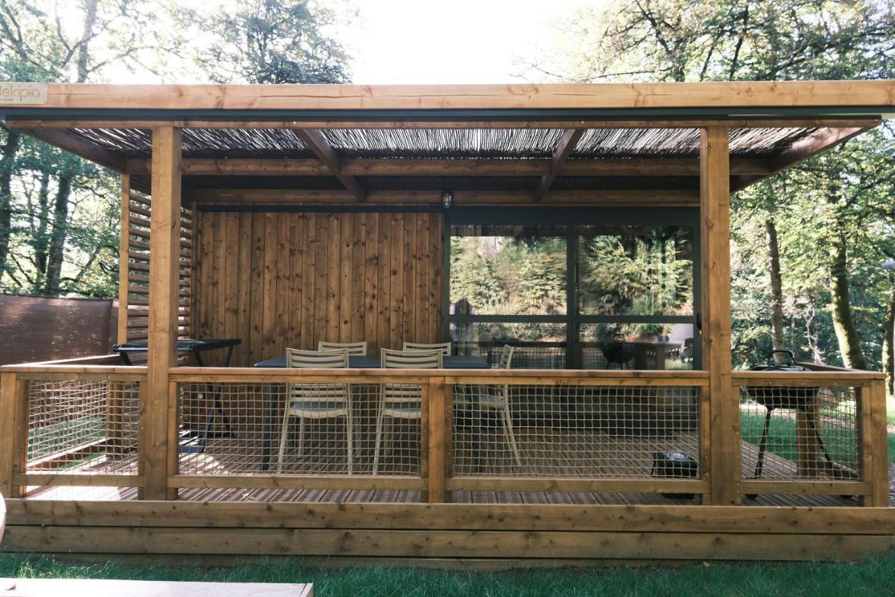 Lodge Avec Spa Privatif - Foret Et Lac Liginiac Luaran gambar